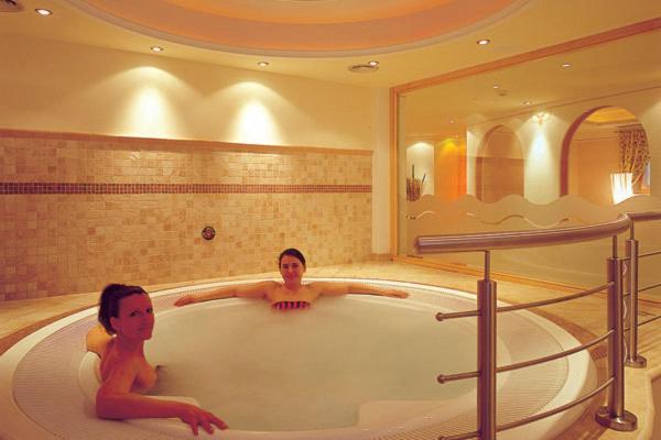 Hotel San Leonardo บาเดีย ภายนอก รูปภาพ